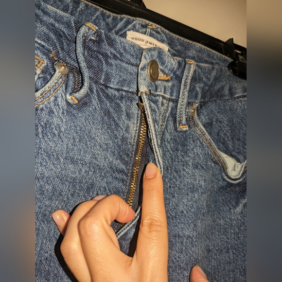 NWOT GOOD AMERICAN GOOD CLASSIC RAW HEM HIGH WAIST SLIM JEANS SIZE 0/25 - Picture 3 of 6